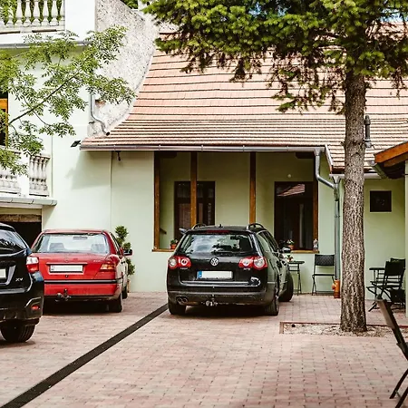 Sziklavendeghaz Apart-hotel