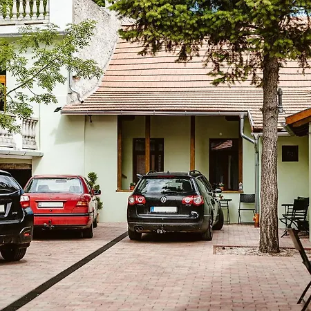 Sziklavendeghaz Apart-hotel