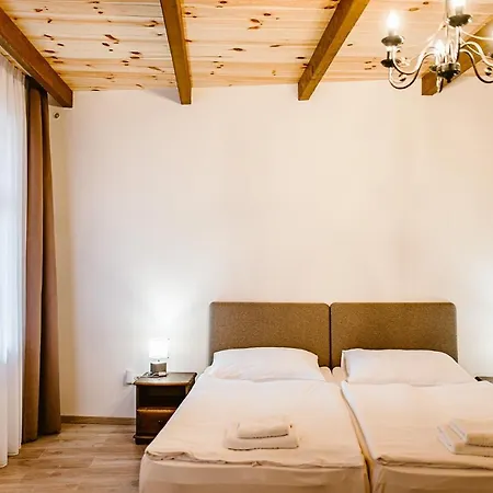 Apart-hotel Sziklavendeghaz 3*