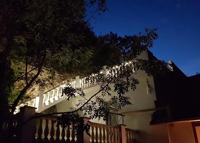 Sziklavendeghaz 3* Veszprém