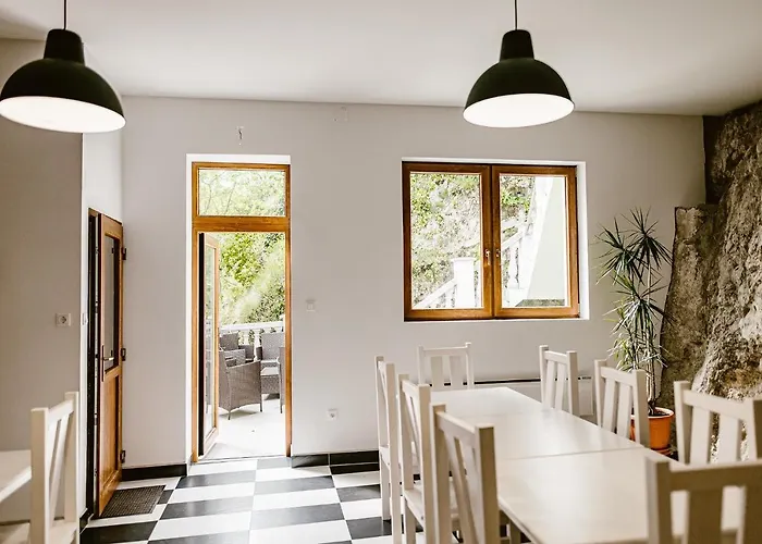 Aparthotel Sziklavendeghaz